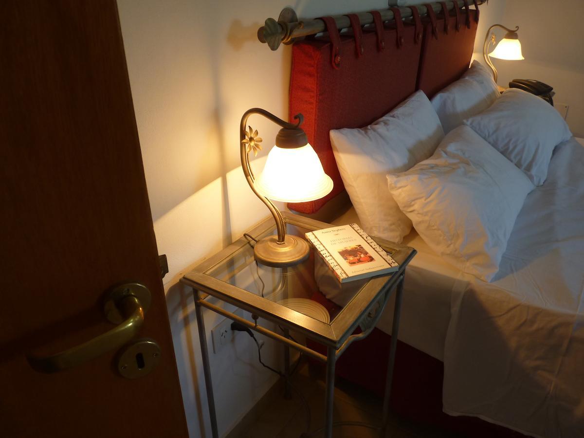 Hotel Quelu Leufu Río Colorado Rom bilde