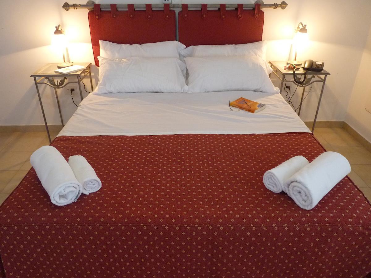 Hotel Quelu Leufu Río Colorado Rom bilde